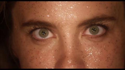 Adèle Haenel dans un clip magnifique de Kompromat 