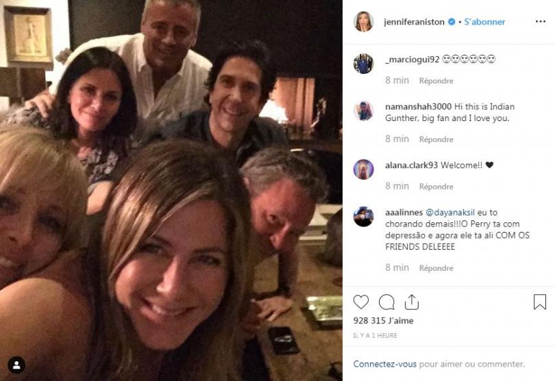 Jennifer Aniston selfie avec ses Friends